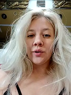 HeronDenni online show from December 5, 2025, 12:54 am