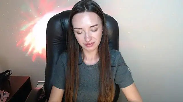 BonnieX  online show from May 3, 2026, 1:15 pm