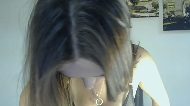 BonnieX  online show from September 23, 2025, 6:31 am