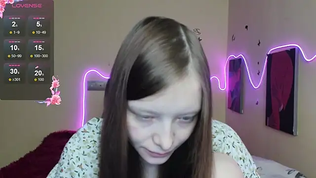 AliceHaris online show from November 2, 2025, 3:22 am