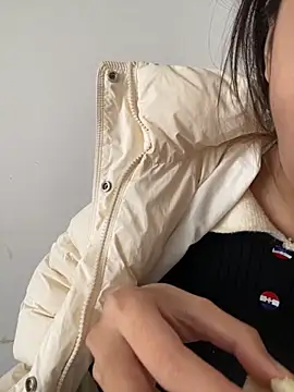 MengMeng0515 online show from November 23, 2025, 6:01 am