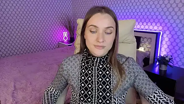 EmmySkyy online show from October 11, 2025, 12:39 pm
