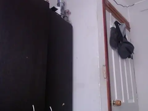 xalejo max online show from November 18, 2025, 4:43 pm