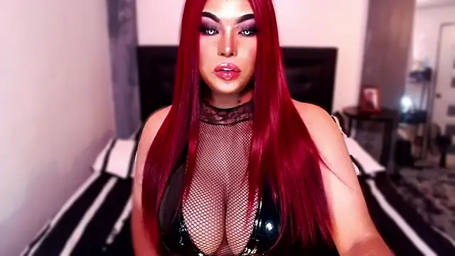 Snapshot of xTrixieMae chatting on February 21, 2026, 1:29 am xTrixieMae online show from February 21, 2026, 1:29 am