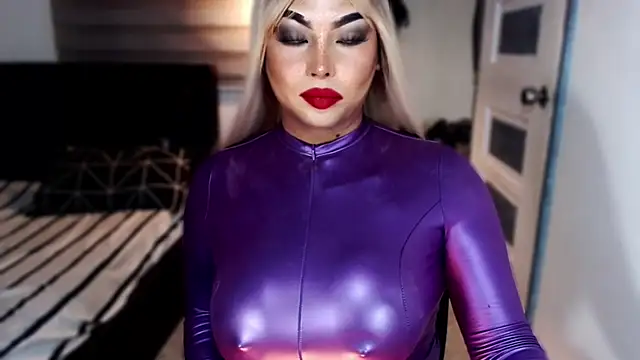 xTrixieMae online show from January 14, 2026, 9:02 am