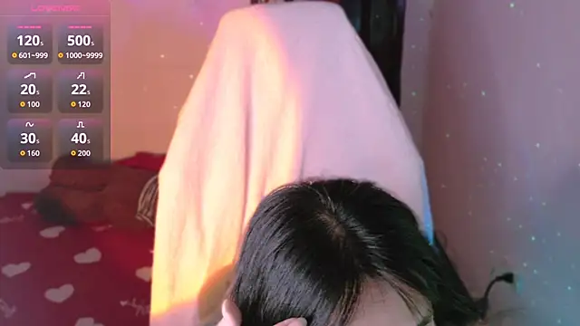Snapshot of Phuong_Bee chatting on September 20, 2025, 1:49 pm Phuong Bee online show from September 20, 2025, 1:49 pm