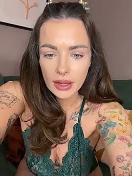 PiperPassionX online show from February 16, 2026, 10:18 pm