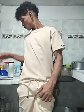 Snapshot of Brayanellatino chatting on April 5, 2026, 9:27 am Brayanellatino online show from April 5, 2026, 9:27 am