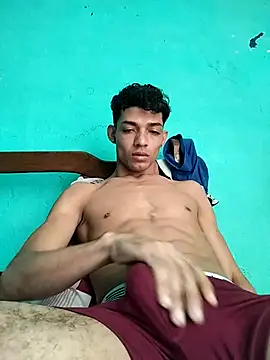 Snapshot of Brayanellatino chatting on March 13, 2026, 1:38 pm Brayanellatino online show from March 13, 2026, 1:38 pm