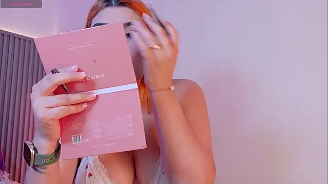 Snapshot of Celeste_Presstigge chatting on December 1, 2025, 7:04 pm Celeste Presstigge online show from December 1, 2025, 7:04 pm