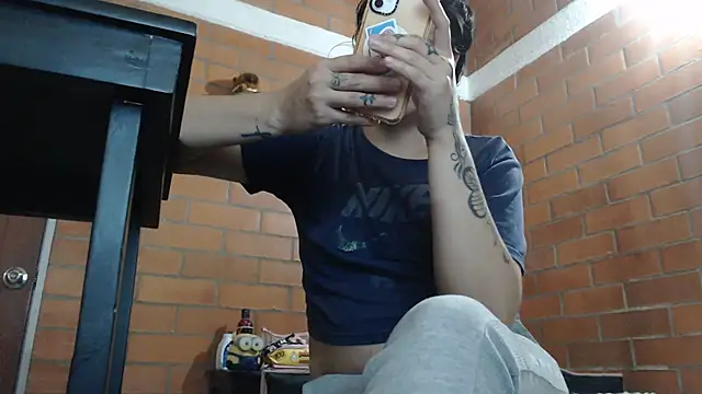  piahotcandy  online show from September 20, 2025, 2:38 am