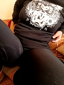 Mroma89six online show from January 8, 2026, 12:44 pm