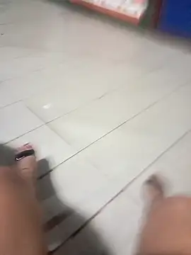 jadecristina online show from April 14, 2026, 2:05 am