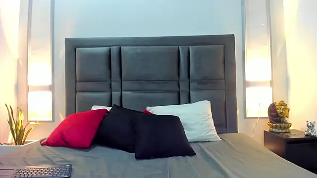 kathysmith19 online show from September 21, 2025, 11:04 am