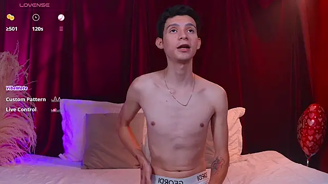 VicenteFerrer online show from April 8, 2026, 6:42 pm