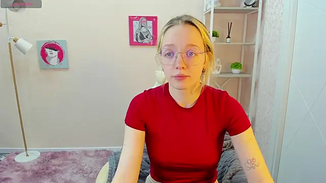 R0cket bunny online show from October 13, 2025, 1:18 am