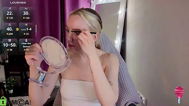 R0cket bunny online show from May 26, 2026, 12:53 am