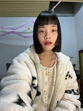 andymi1 online show from April 30, 2026, 1:56 am
