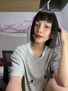 Snapshot of andymi1 chatting on June 18, 2026, 12:54 pm andymi1 online show from June 18, 2026, 12:54 pm