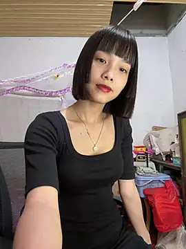 Snapshot of andymi1 chatting on July 2, 2026, 1:06 pm andymi1 online show from July 2, 2026, 1:06 pm