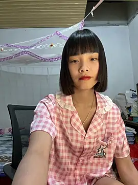 andymi1 online show from April 13, 2026, 1:04 pm