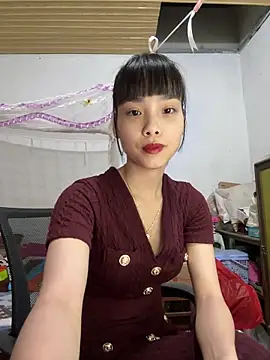 Snapshot of andymi1 chatting on June 12, 2026, 12:25 pm andymi1 online show from June 12, 2026, 12:25 pm