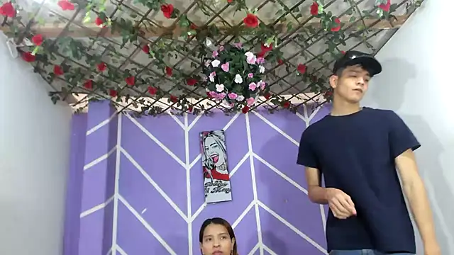 lau and boys18 online show from September 21, 2025, 1:38 pm