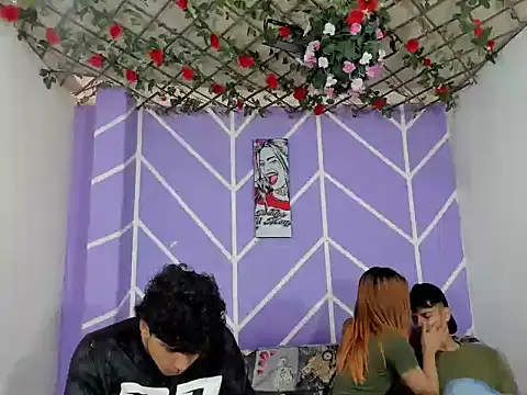 lau and boys18 online show from October 5, 2025, 1:46 pm