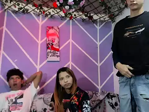 lau and boys18 online show from September 29, 2025, 1:50 pm