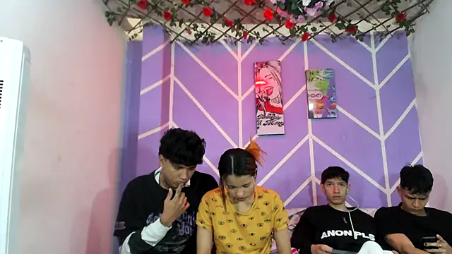 lau and boys18 online show from September 9, 2025, 1:31 pm