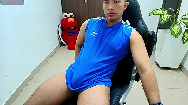 Snapshot of sebastian_oconnor77 chatting on September 18, 2025, 12:52 pm sebastian oconnor77 online show from September 18, 2025, 12:52 pm