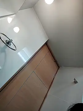 airamoon online show from September 20, 2025, 8:14 pm