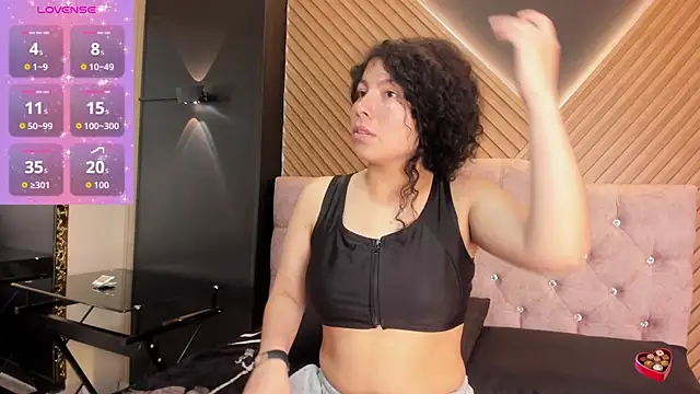 angelita martins online show from November 24, 2025, 8:42 pm