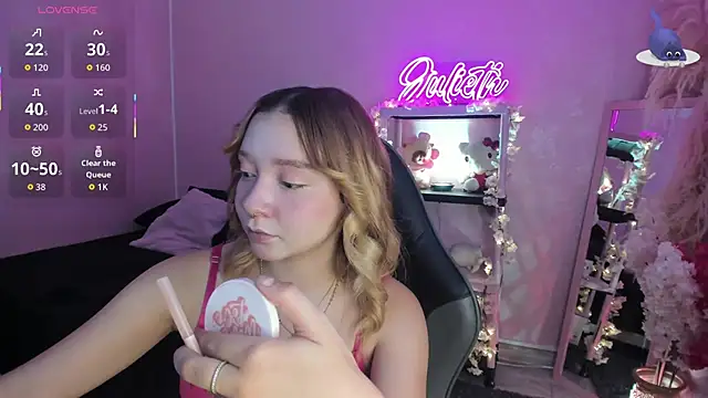 Snapshot of JuliethMoss chatting on March 12, 2026, 9:19 pm JuliethMoss online show from March 12, 2026, 9:19 pm