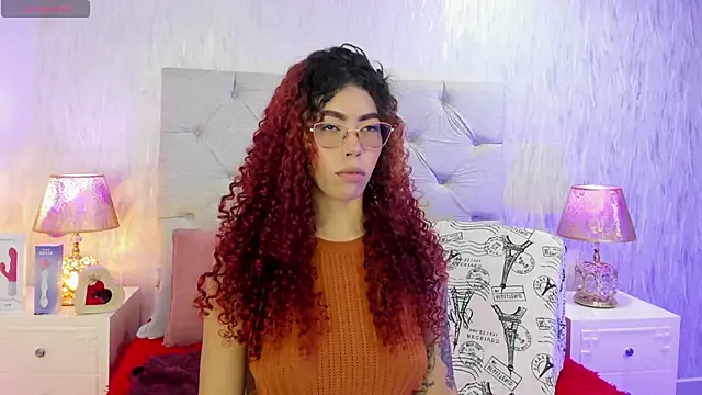 Snapshot of Pamelamiler__ chatting on February 2, 2026, 1:32 pm Pamelamiler online show from February 2, 2026, 1:32 pm