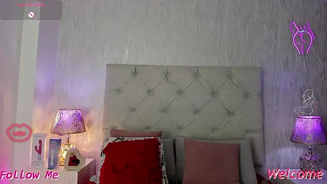 Snapshot of Pamelamiler__ chatting on February 1, 2026, 1:31 pm Pamelamiler online show from February 1, 2026, 1:31 pm