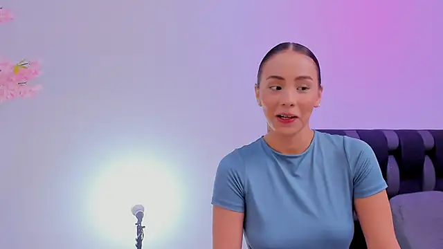 maily zanss online show from April 10, 2026, 7:54 pm