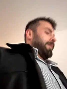 S-kt-et online show from October 18, 2025, 7:54 am