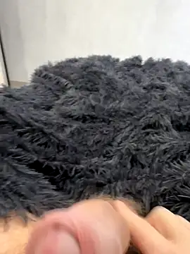 Snapshot of Apolobi chatting on October 19, 2025, 5:32 am Apolobi online show from October 19, 2025, 5:32 am