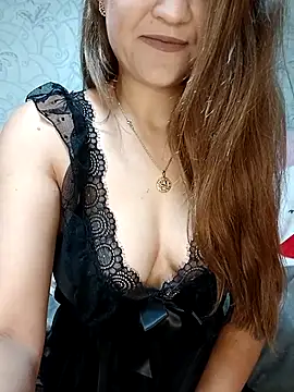 Snapshot of Viola3102 chatting on October 17, 2025, 5:59 pm Viola3102 online show from October 17, 2025, 5:59 pm