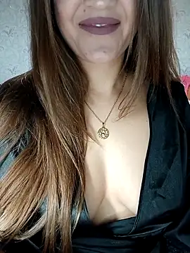 Snapshot of Viola3102 chatting on November 4, 2025, 6:22 pm Viola3102 online show from November 4, 2025, 6:22 pm