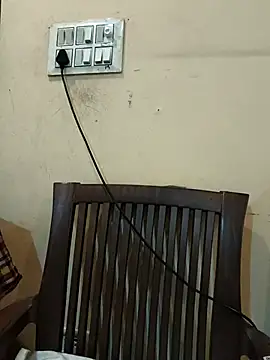 Snapshot of Maahhii_2 chatting on November 5, 2025, 6:22 pm Maahhii 2 online show from November 5, 2025, 6:22 pm