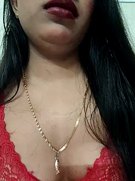 Snapshot of Maahhii_2 chatting on September 17, 2025, 5:04 pm Maahhii 2 online show from September 17, 2025, 5:04 pm