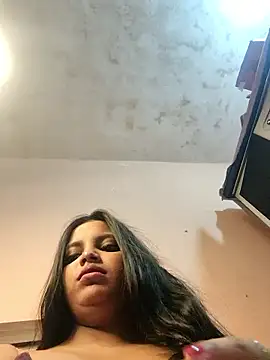 Snapshot of Maahhii_2 chatting on May 17, 2026, 11:16 pm Maahhii 2 online show from May 17, 2026, 11:16 pm