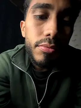 Snapshot of TU-MORENOO chatting on September 24, 2025, 6:31 am TU-MORENOO online show from September 24, 2025, 6:31 am