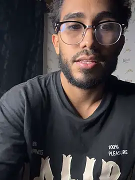 Snapshot of TU-MORENOO chatting on September 22, 2025, 5:57 am TU-MORENOO online show from September 22, 2025, 5:57 am