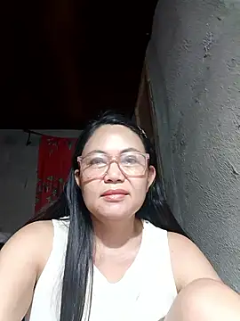 Everleigh mom online show from January 17, 2026, 7:39 pm