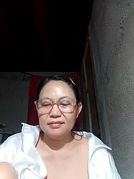 Everleigh mom online show from January 17, 2026, 7:34 am