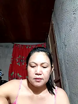 Everleigh mom online show from November 15, 2025, 10:41 am