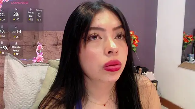 KateWelsin online show from December 17, 2025, 8:25 pm